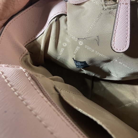 Michael Kors Selma Medium Top Zip Satchel Leather Crossbody and Wallet Set - Picture 6 of 16